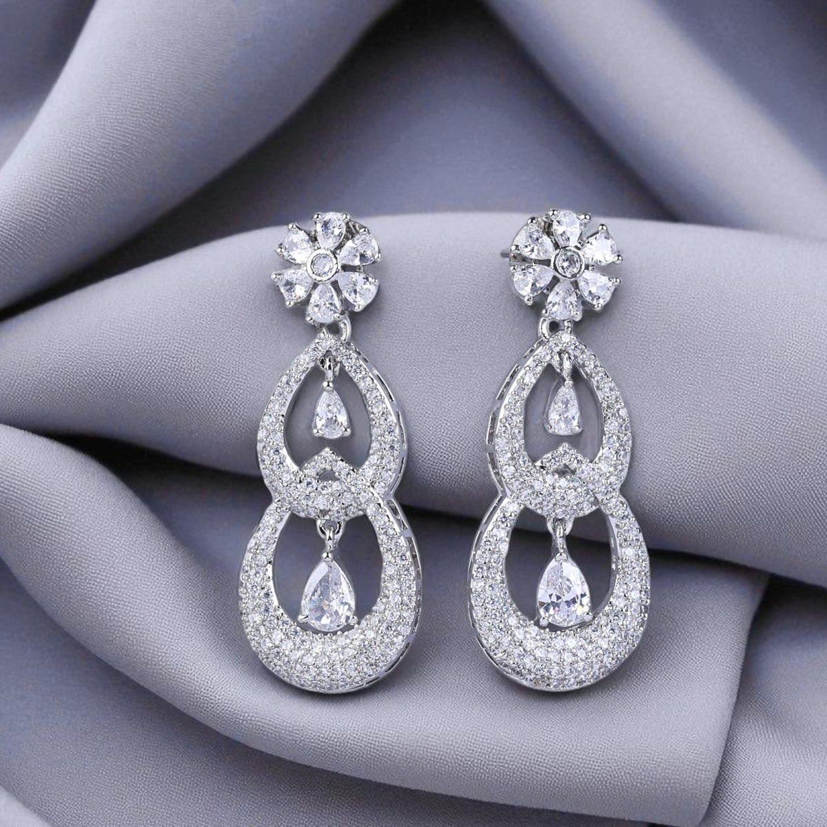 Noorvela Earrings