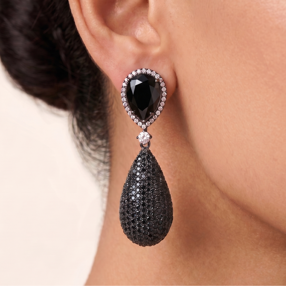 Selene Drop Earrings - Black