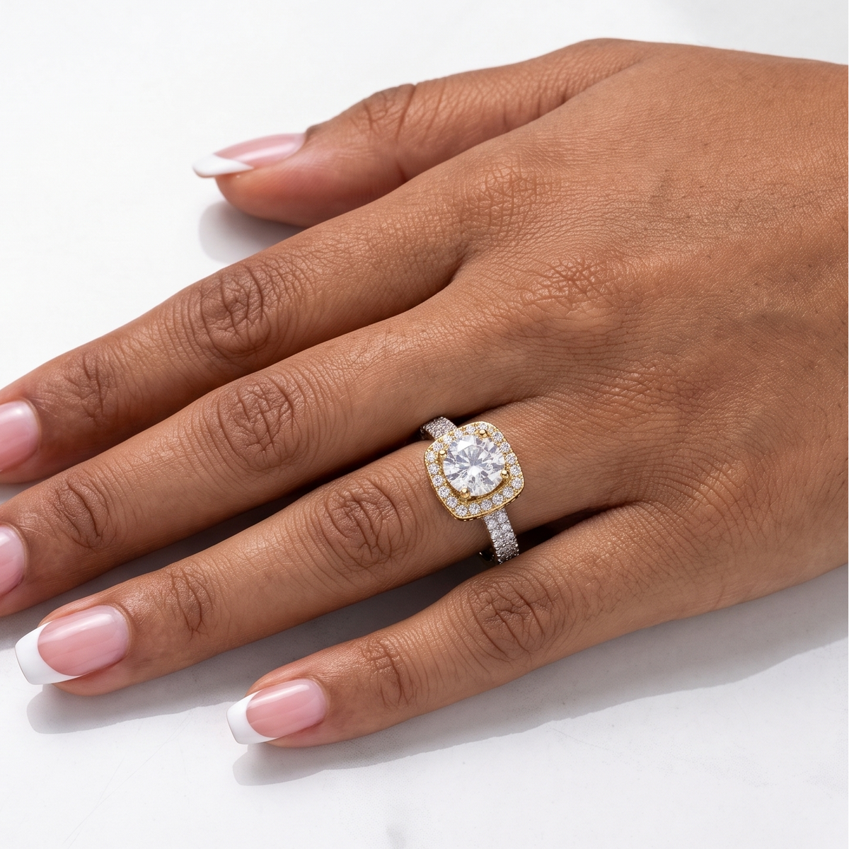 Crown Jewel Solitaire Ring - Gold - 0.38 CT