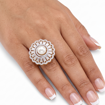 Ruhani Diamond & Pearl Ring - Gold